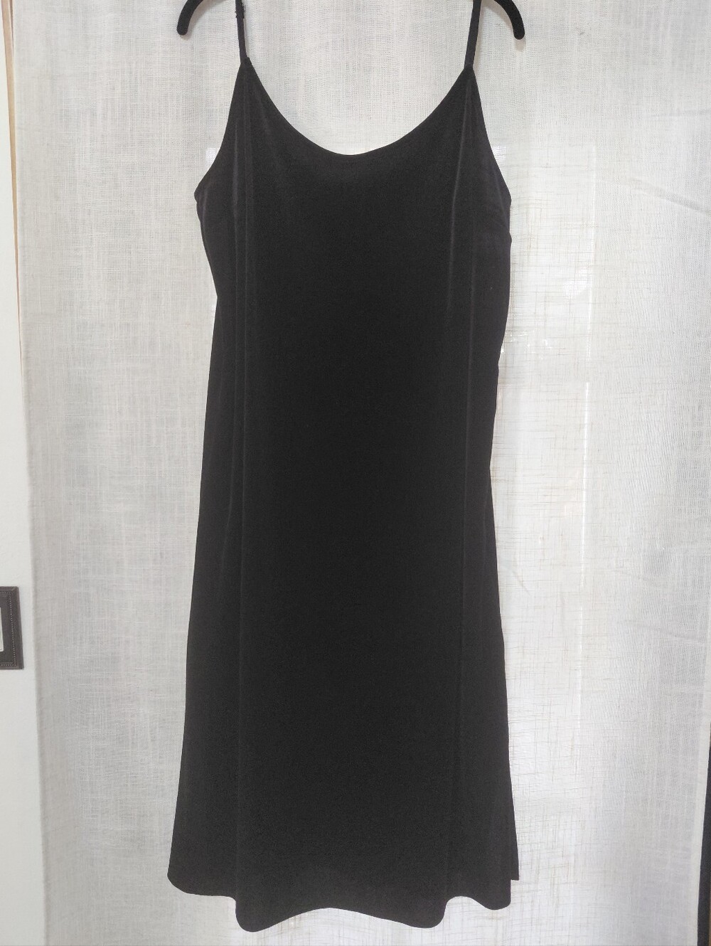 Elegant Black Velvet Gap Midi Dress, XL